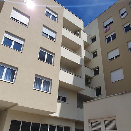 Apartmanm&M Banja Luka Exteriör bild